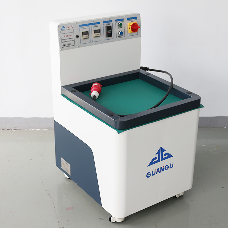 磁力抛光机是一种新型的抛光设备