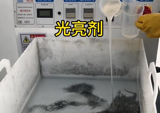 抛光液增加CNC机加工铝件金属光泽