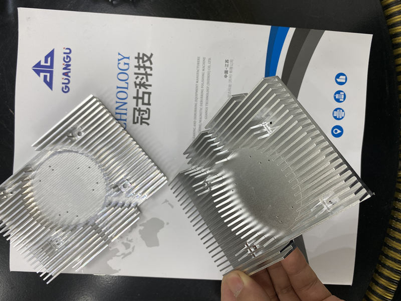 铝型材散热器片去毛刺抛光有哪些方法